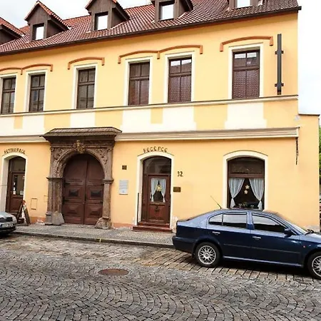 U Dvou Medvidku Отель 3*