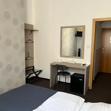 Szálloda U Dvou Medvidku 3*