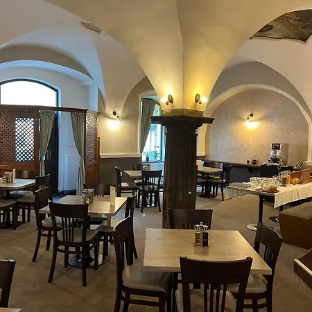 U Dvou Medvidku Szálloda 3*